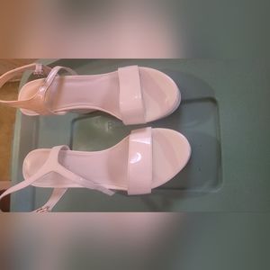 Nine West wedge sandal - 8.5